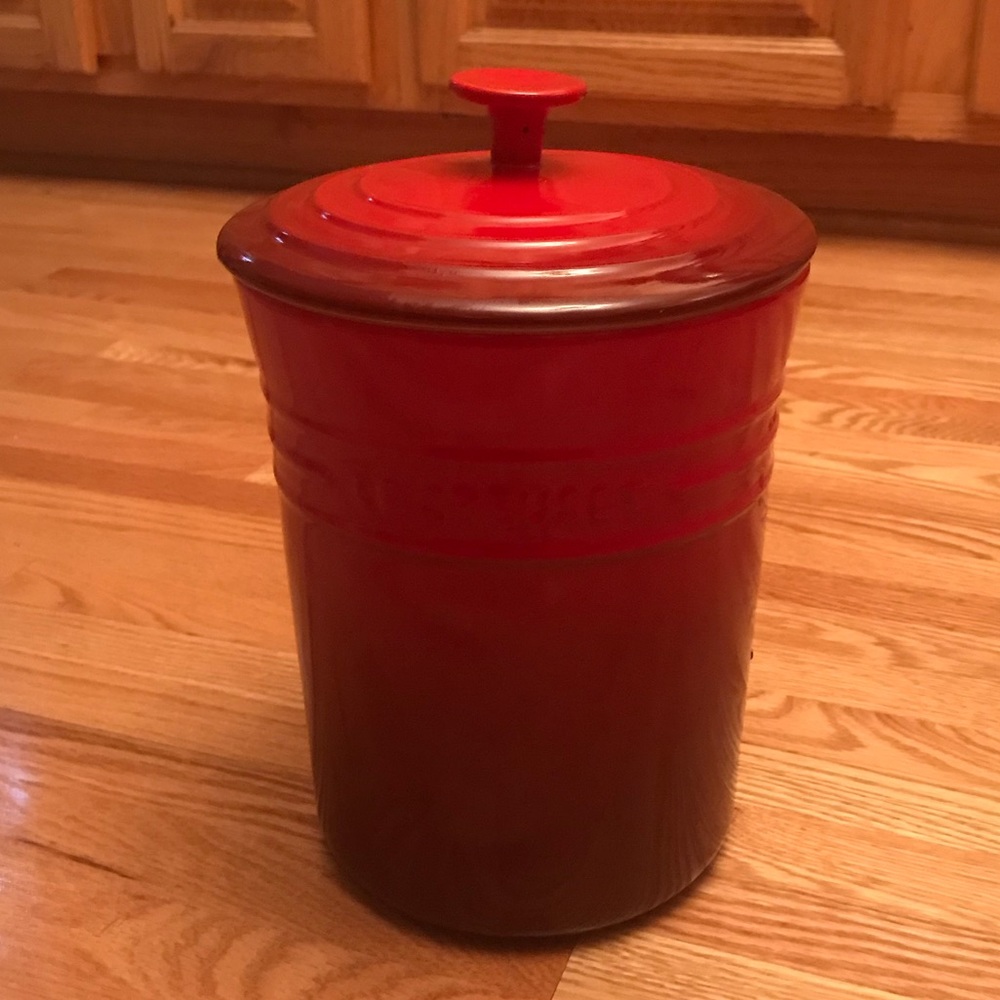Le Creuset 3.5 Qt Stoneware Canister, Cherry Red